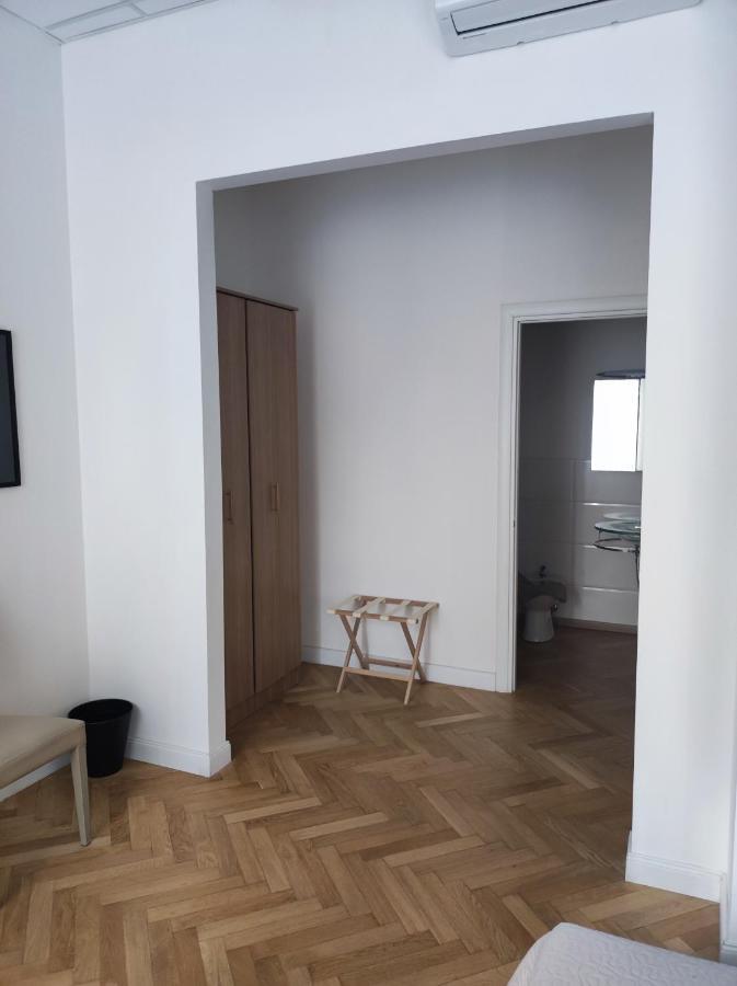 Piazza Goldoni Rooms Triest Zewnętrze zdjęcie